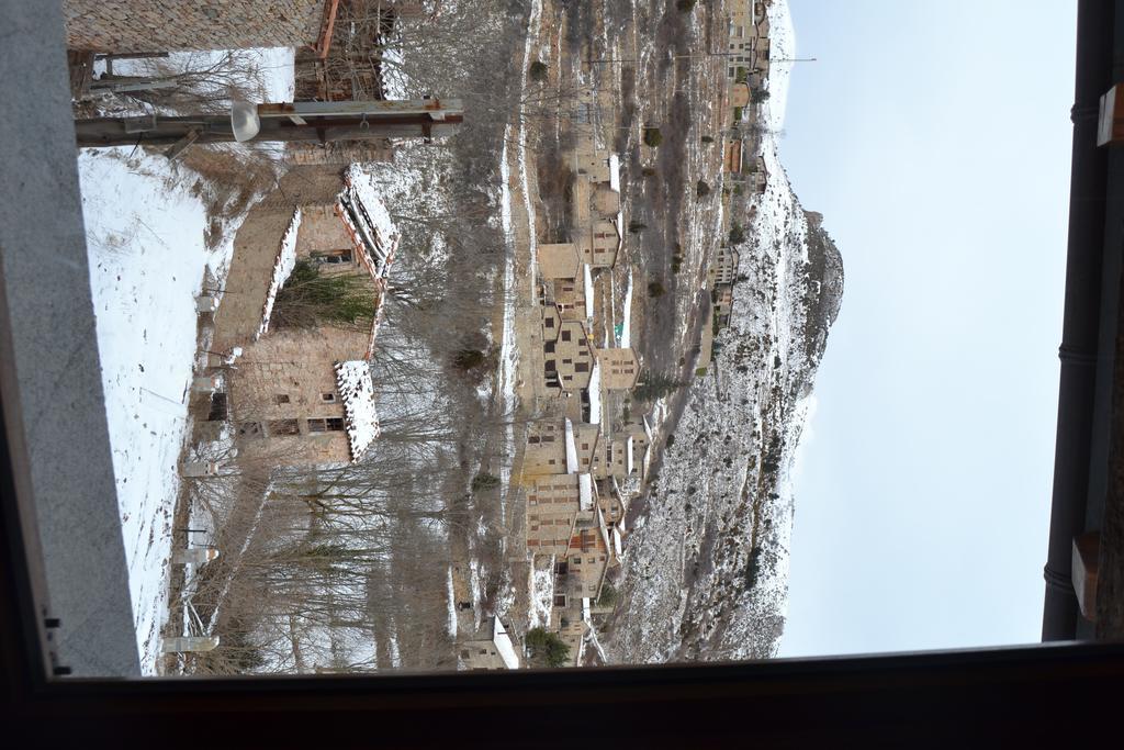 Hostal La Muntanya Castellar De N'Hug Dış mekan fotoğraf
