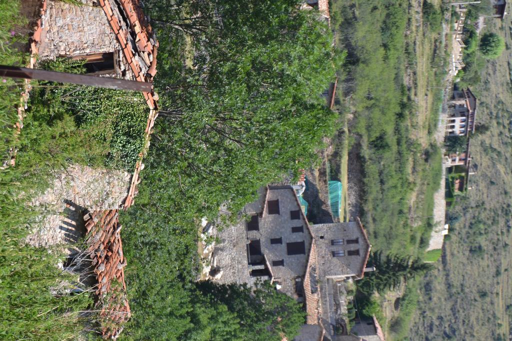 Hostal La Muntanya Castellar De N'Hug Dış mekan fotoğraf